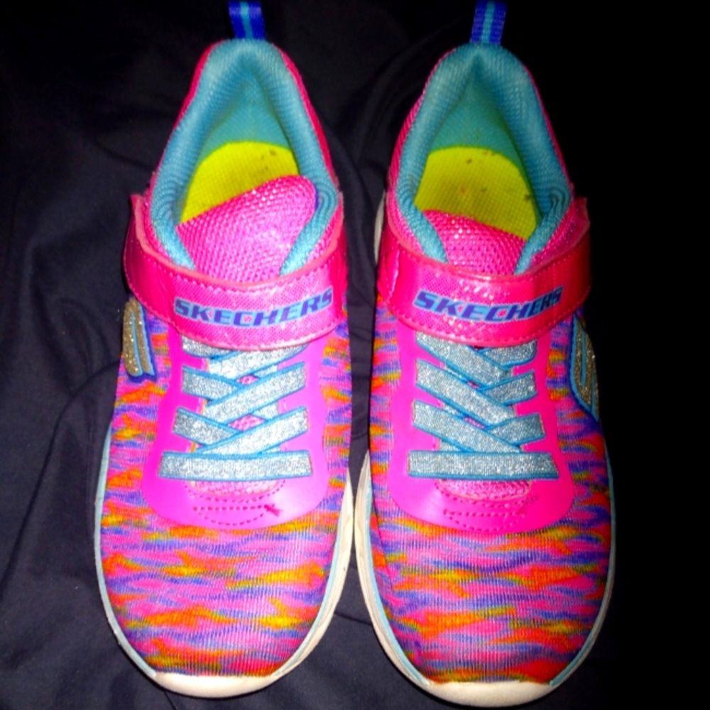 Sketcher light up shoes girls